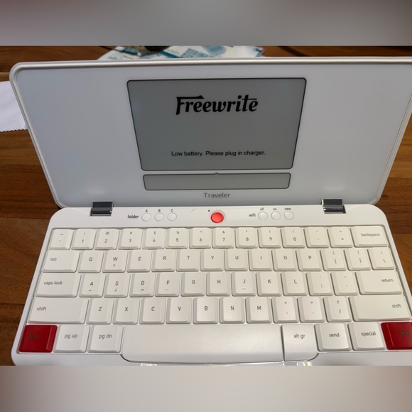 COPY - Freewrite traveler- perfect for NANOWRIMO - Picture 3 of 6